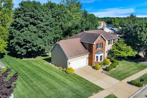 134 Rosebrook Dr, Florissant, MO, 63031-8633 | Card Image