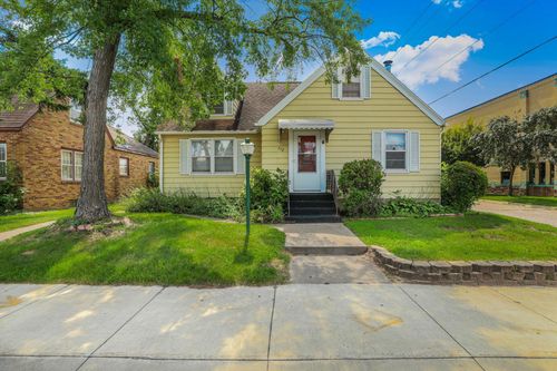 312 E Broadway, Little Falls, MN, 56345-3140 | Card Image