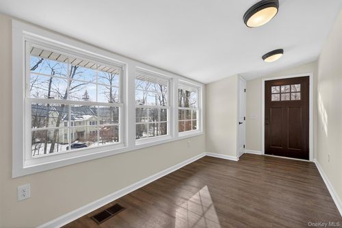 11 Blueberry Hl, Greenwood Lake, NY, 10925-4111 | Card Image