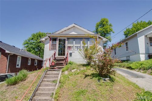 2612 Yager Avenue, Alton, IL, 62002 | Card Image