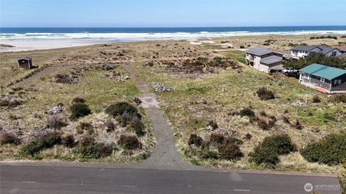 35009 G St, Ocean Park, WA, 98640-5843 | Card Image