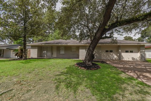 1509 N San Jacinto St, Conroe, TX, 77301-1943 | Card Image