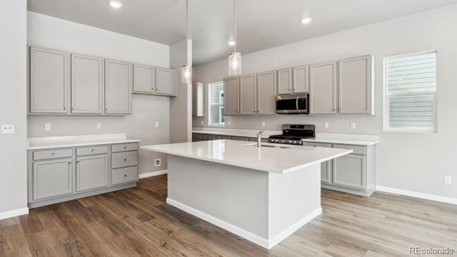 16850 Mckay Dr, House other with 3 bedrooms, 3 bathrooms and 3 parking in Mead CO | Image 4