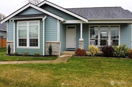 706 Miller St, Winlock, WA, 98596-8900 | Card Image