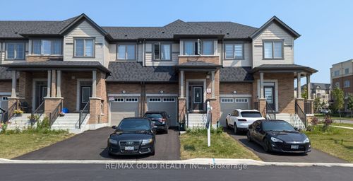 46 Bayardo Dr, Oshawa, ON, L1L0V2 | Card Image