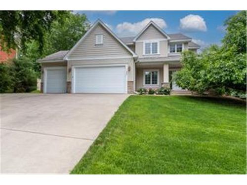 562 Hillside Dr, Prescott, WI, 54021-7454 | Card Image