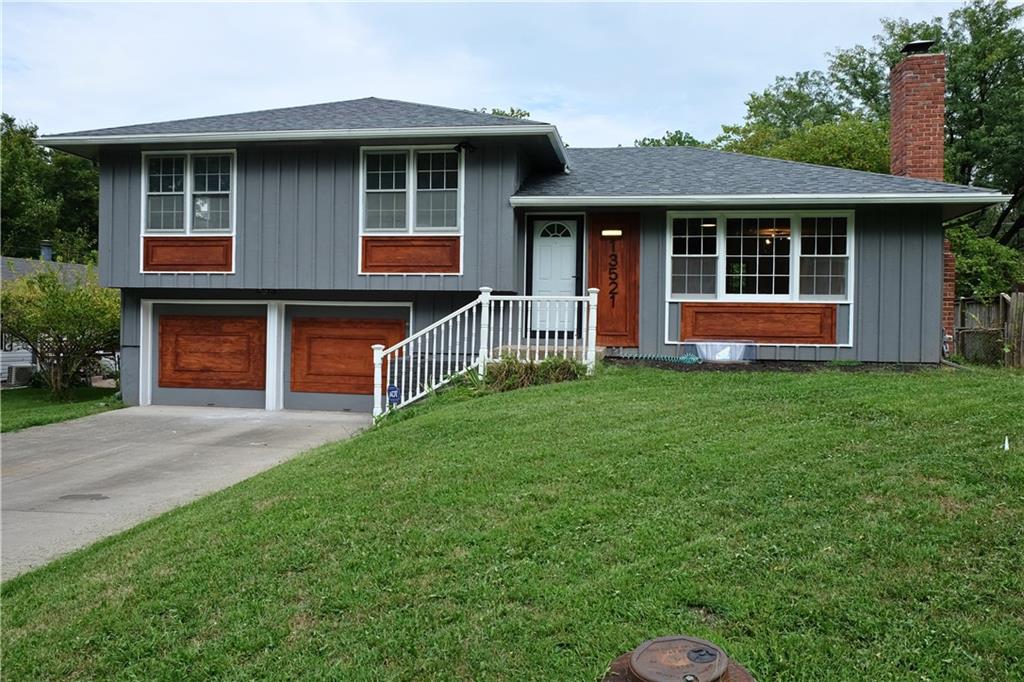 Belmeade Ave, Grandview, MO 64030