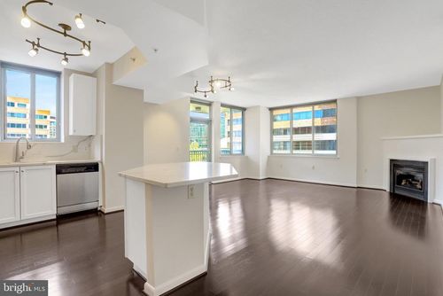 311-851 N Glebe Rd, ARLINGTON, VA, 22203-4150 | Card Image