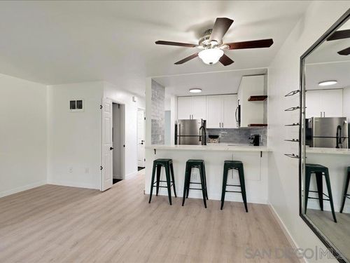 17-1124 Eureka St, San Diego, CA, 92110 | Card Image