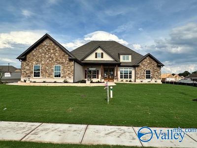 4 Bedrooms 4 baths open concept completion in early September | Image 1