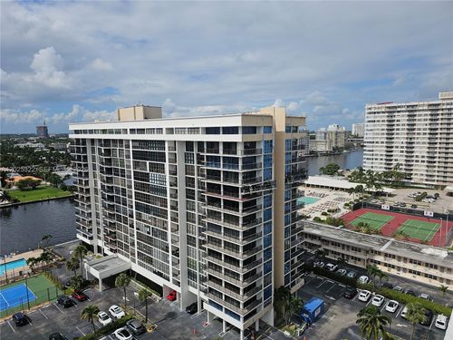 408-2017 S Ocean Dr, Hallandale Beach, FL, 33009 | Card Image