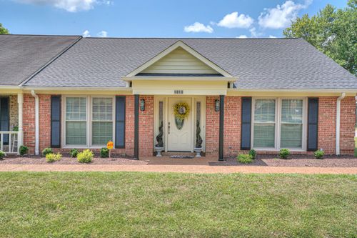 2121 River Chase Dr, Murfreesboro, TN, 37128-4800 | Card Image