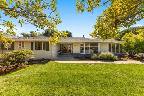 1575 Kingswood Dr, Hillsborough, CA, 94010-7317 | Card Image