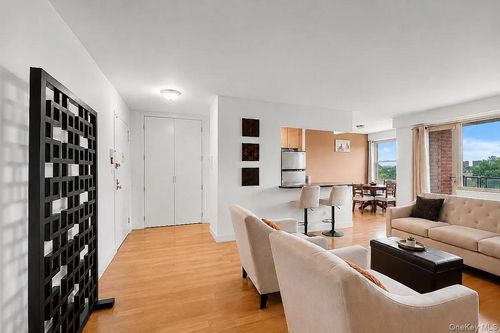 5e-400 Cozine Ave, Brooklyn, NY, 11207-9242 | Card Image