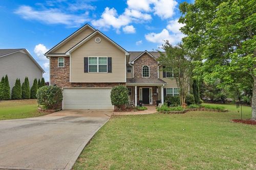 688 Country Grove Ln, Auburn, GA, 30011-4667 | Card Image