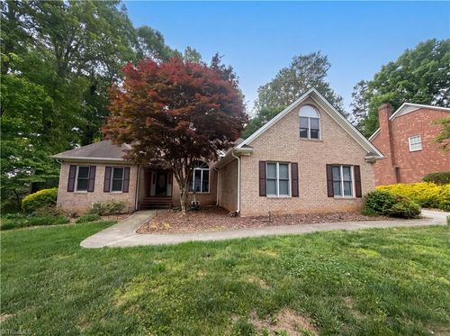 6516 Brookstone Dr, Whitsett, NC, 27377-9221 | Card Image