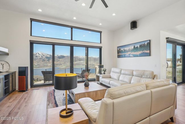 11332 N White Tail Ct, Home with 4 bedrooms, 4 bathrooms and null parking in Hideout UT | Image 7