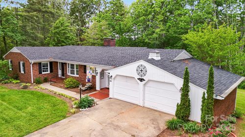 200 Woodside Dr, Morganton, NC, 28655-8968 | Card Image