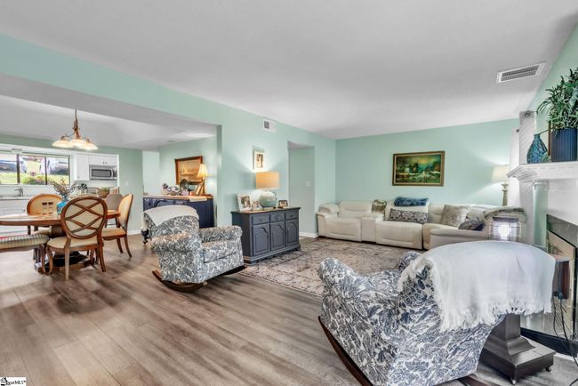 87 Briarview Cir, Condo with 3 bedrooms, 3 bathrooms and null parking in Greenville SC | Image 7