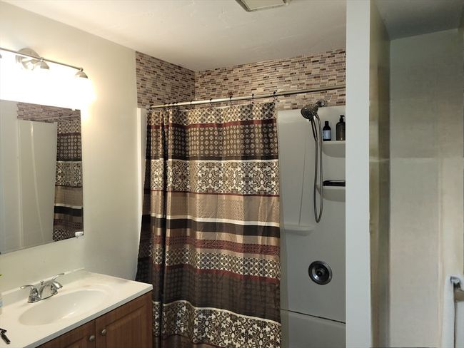 APT-15 - 4 Post Oak Ln, Condo with 2 bedrooms, 2 bathrooms and 2 parking in Natick MA | Image 11