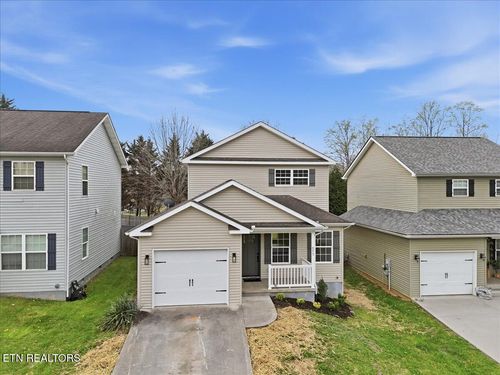 975 Norwood Village Lane, Maryville, TN, 37801 | Card Image