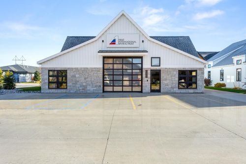 3220 Oak Ridge Loop E, West Fargo, ND, 58078-8482 | Card Image