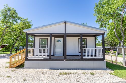 1-193 Live Oaks St, Medina, TX, 78055-3955 | Card Image