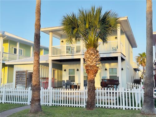 175 Five Dove Cir, Port Aransas, TX, 78373-4972 | Card Image