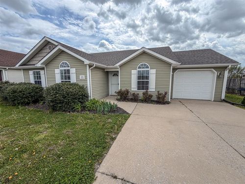 372 Hilton Way, Bowling Green, KY, 42101-7230 | Card Image