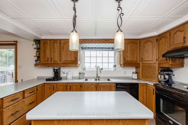 996257 Mulmur Tosorontio Tline, House other with 5 bedrooms, 5 bathrooms and 10 parking in Adjala Tosorontio ON | Image 14