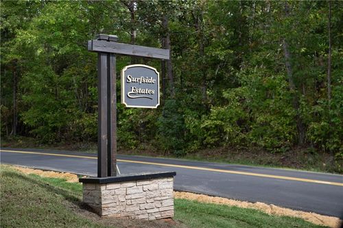 3831 Skyline Dr, Gainesville, GA, 30501-7654 | Card Image