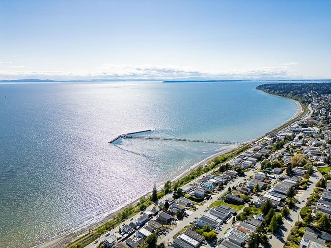 15454 Goggs Avenue, House other with 4 bedrooms, 3 bathrooms and 2 parking in White Rock BC | Image 39