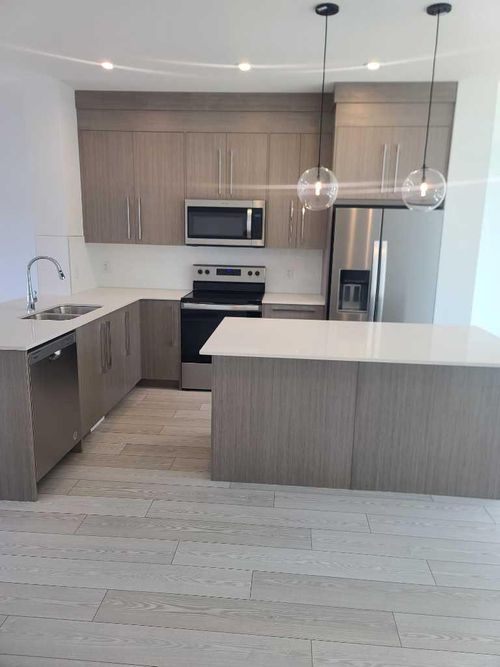 403-335 Creekside Blvd Sw, Calgary, AB, T2X5L1 | Card Image