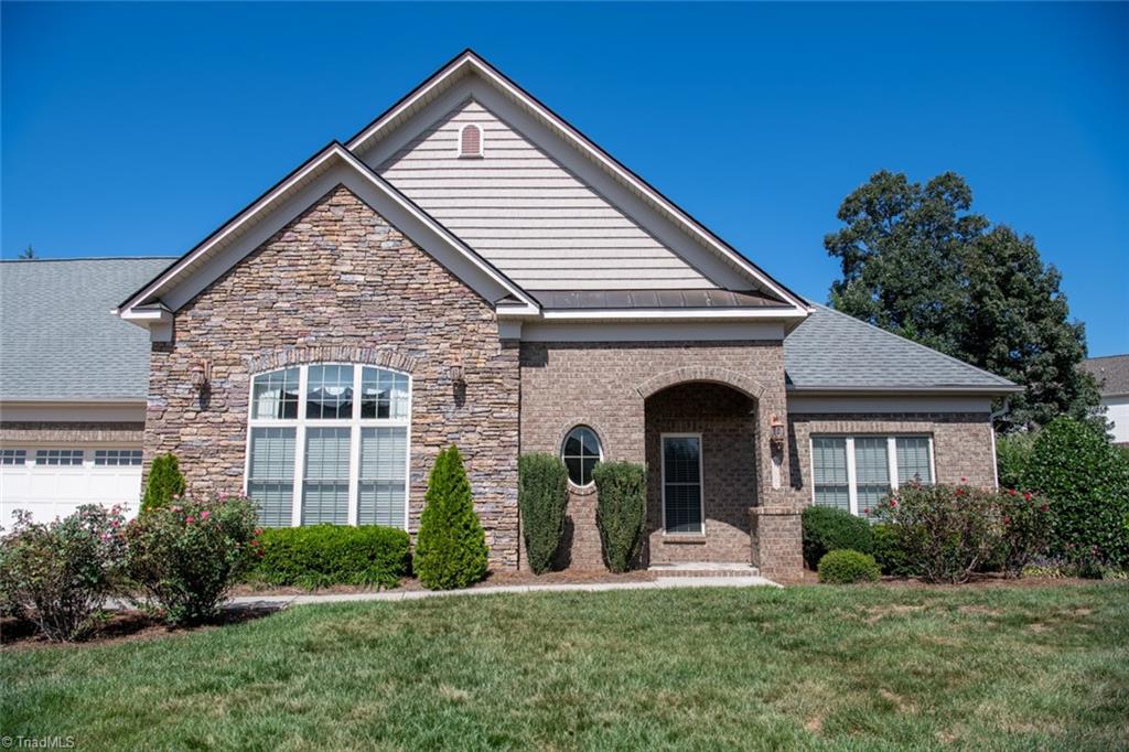 Ggo Dr, Greensboro, NC 27406