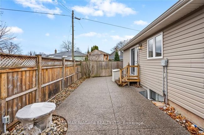 8 Woodbine Ave, House other with 3 bedrooms, 2 bathrooms and 2 parking in Saint Catharines ON | Image 27