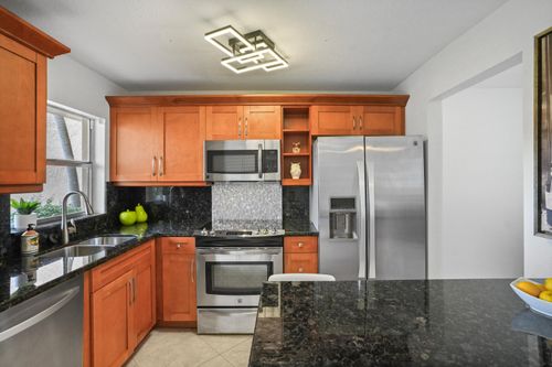 112-2781 N Pine Island Rd, Sunrise, FL, 33322-2295 | Card Image