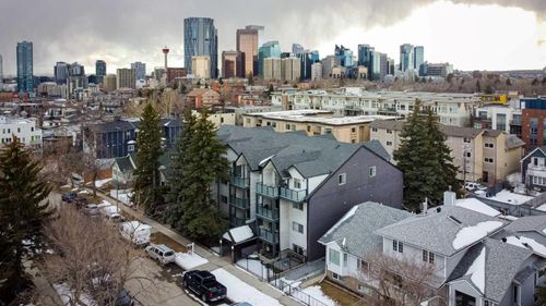 204-717 4a St Ne, Calgary, AB, T2E3W1 | Card Image