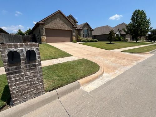 316 Acadia Ln, Forney, TX, 75126-4216 | Card Image