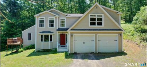 11 Old Stage Coach Rd, Higganum, CT, 06441-4018 | Card Image