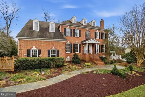 1803 Brookstone Ct, VIENNA, VA, 22182-1995 | Card Image