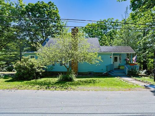 16 Highview Ave, Wurtsboro, NY, 12790-5735 | Card Image