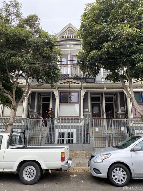1-1200 Treat Ave, San Francisco, CA, 94110-4142 | Card Image