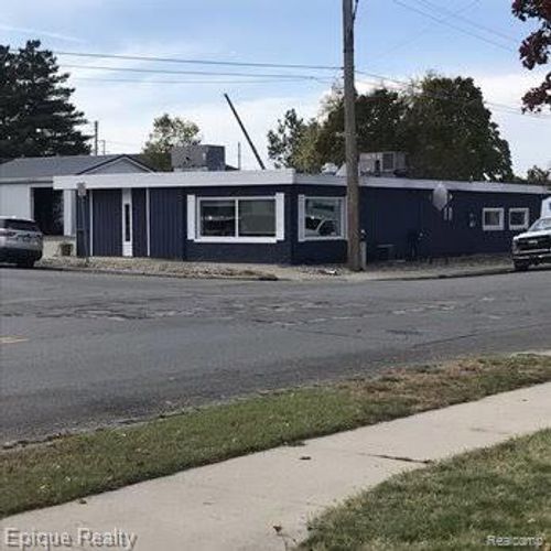 228 N Jefferson St, Hastings, MI, 49058-1413 | Card Image