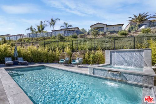 12333 N Finch Ct, Porter Ranch, CA, 91326-4971 | Card Image