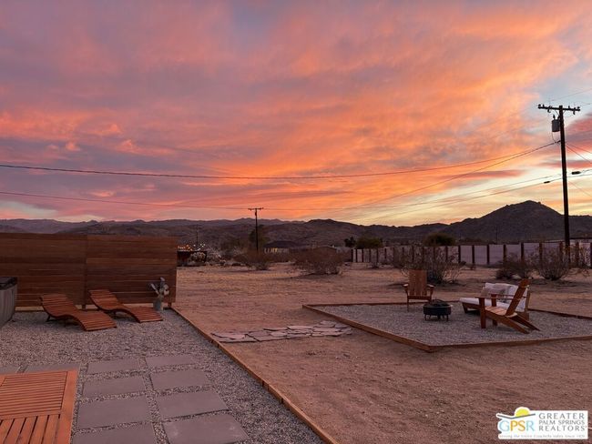 4742 Avenida La Flora Desierta, House other with 2 bedrooms, 1 bathrooms and 3 parking in Joshua Tree CA | Image 36