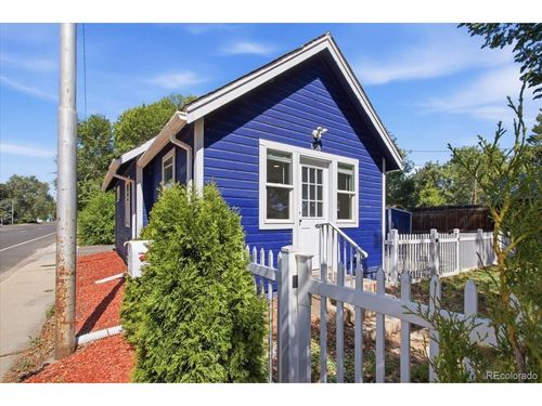 808 9th Ave, Longmont, CO, 80501-4530 | Card Image
