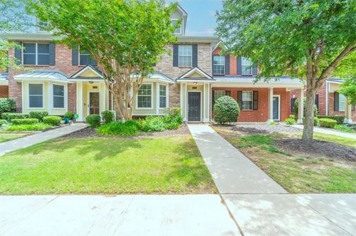 2212 Carlisle St, Bedford, TX, 76021-7365 | Card Image