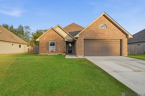 14148 Martinique Dr, Gonzales, LA, 70737-7594 | Card Image