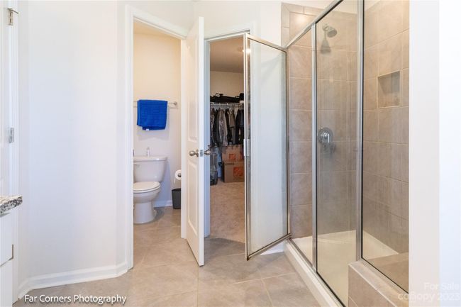 Primary Bathroom/Walk-In Closet | Image 14