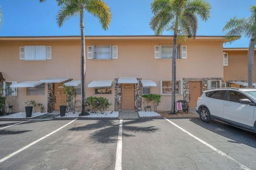 450 Se 7th St, Dania Beach, FL, 33004-4410 | Card Image